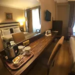 Akgun Beyazit Otel 4*