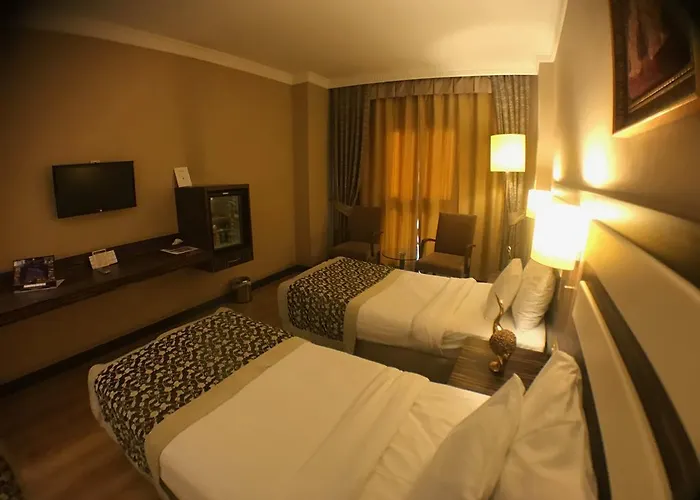 اكغون بيازيت 4*